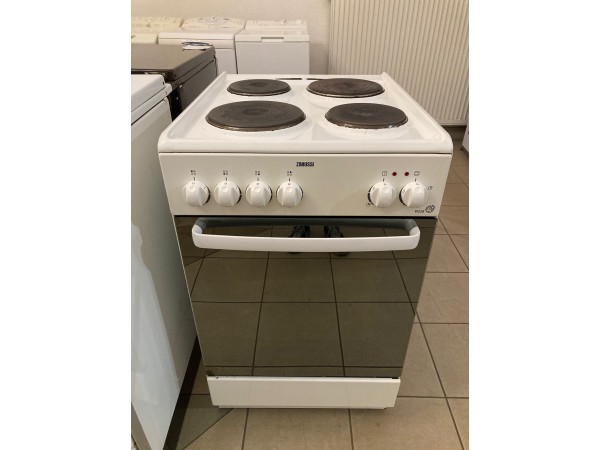 Használt Zanussi ZCE560NW elektromos tűzhely [H7649] 