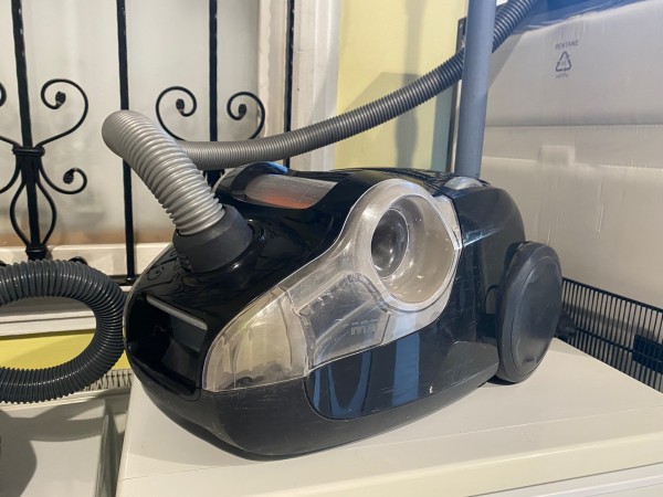 Használt Electrolux ZSC 6930 Supercyclon porzsák nélküli porszívó [H7911] 