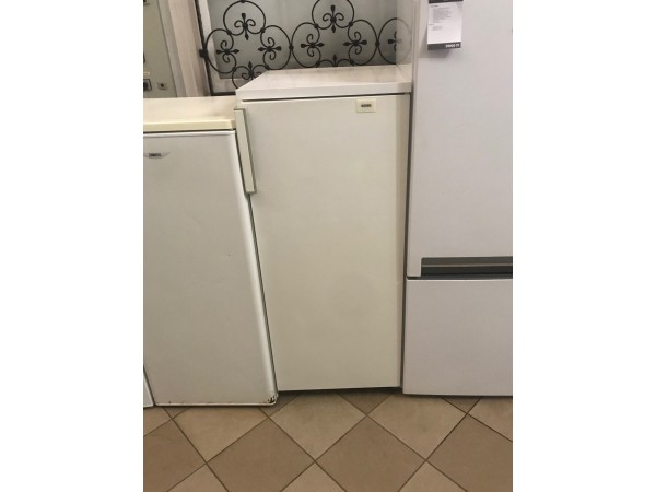 Használt Ignis ARL 126/G normál hűtőszekrény [H8135] 