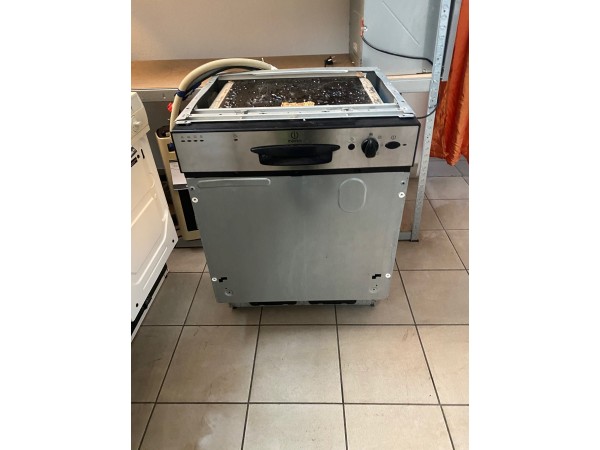 Használt Indesit DVG622IX beépíthető mosogatógép [H8487] 