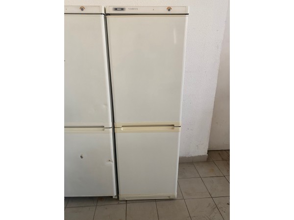 Hazsnált Zanussi ZLKI301 kombinált hűtőszekrény [H8568] 