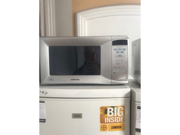 Használt Samsung CE2944N mikrohullámú sütő [H8779] 
