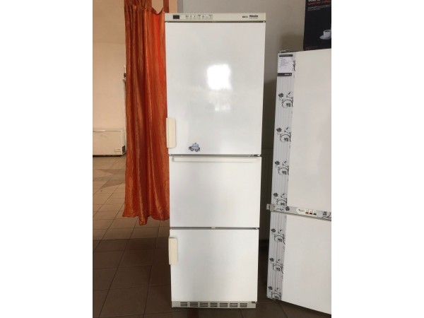 Használt Miele KF4442SEV-6 kombinált hűtőszekrény [H9417] 