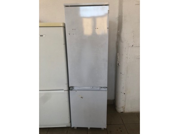 Használt Hotpoint-Ariston BCB 312 AAI beépíthető hűtőszekrény [H9480] 