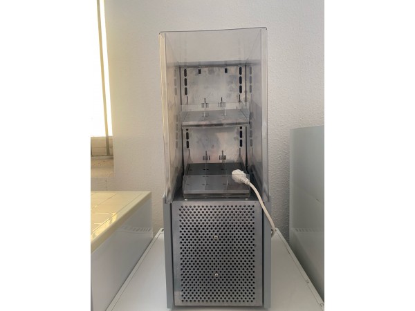 Használt Helkama SF20RAL9008 energiaital hűtő [H9844] 