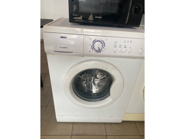 Használt Zanussi ZWF1000M elöltöltős mosógép [H9914] 