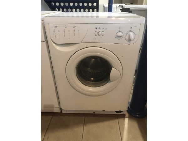 Használt Indesit W53T elöltöltős mosógép [H10184] 