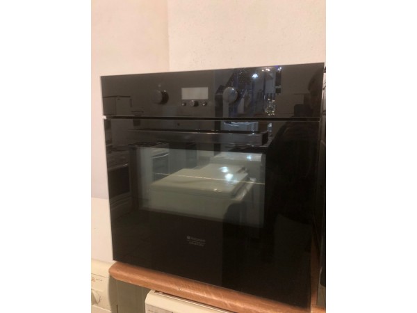 Újszerű Hotpoint-Ariston FQ 99 C.1 beépíthető sütő [HFS82] 