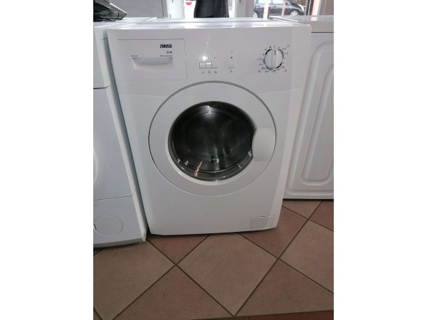 Felújított Zanussi ZWS1101 keskeny mosógép [HFS85] 