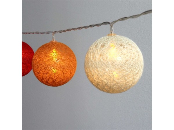 Iris Gömb alakú 6cm/színes fonott/4,5m/piros-narancs-meleg fehér/30db LED-es/USB-s fénydekoráció Iris Gömb alakú 6cm/színes fonott/4,5m/piros-narancs-meleg fehér/30db LED-es/USB-s fénydekoráció