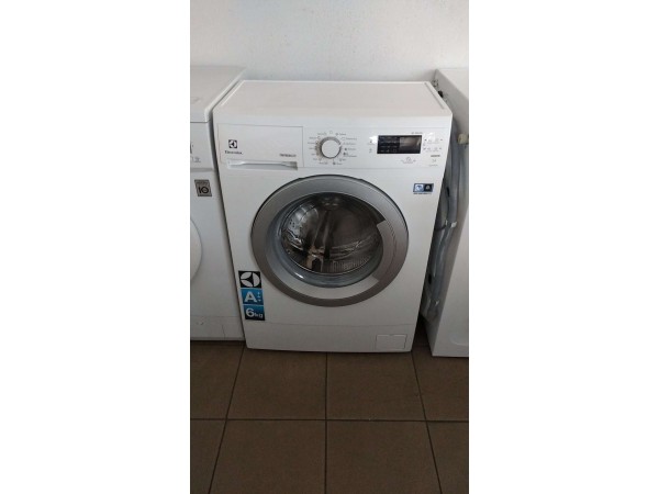 Felújitott Electrolux EWS31064SU elöltöltős mosógép [HFV148] 