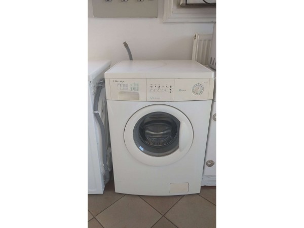Használt Electrolux EWF 1005 elöltöltös mosógép [H11821] 