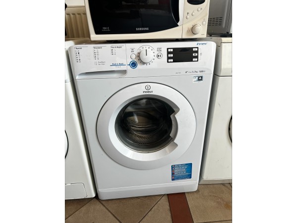 Újszerű Indesit XWE 71252 elöltöltős mosógép [HFS191] 
