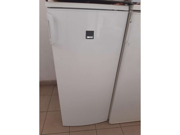 Használt Zanussi ZRA25600WA normál hűtőszekrény [H12438] 