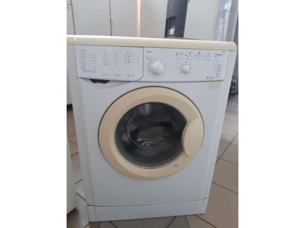 Használt Indesit IWB 6123 elöltöltős mosógép [H12460] 